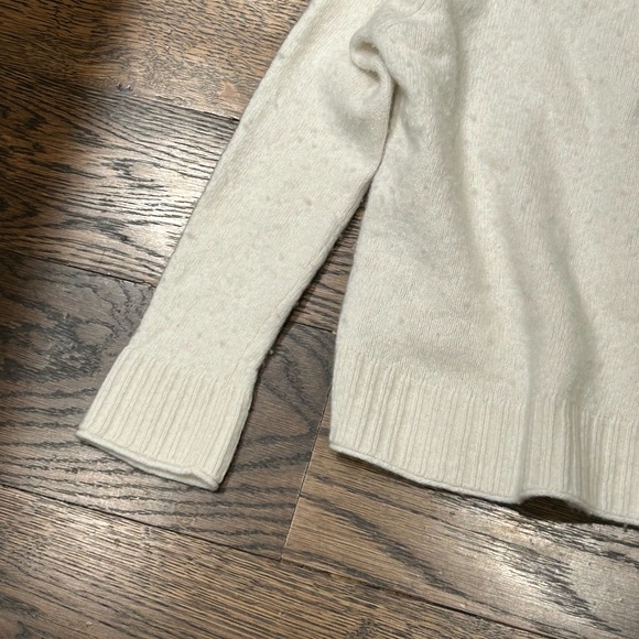 Jenni Kayne Ivory Everyday Crewneck Sweater - Picture 3 of 9